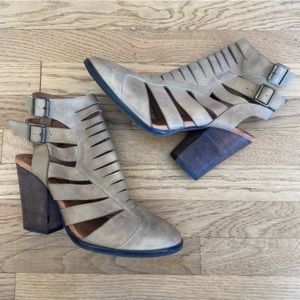 Free People Hayes Bootie Light Tan Size 9